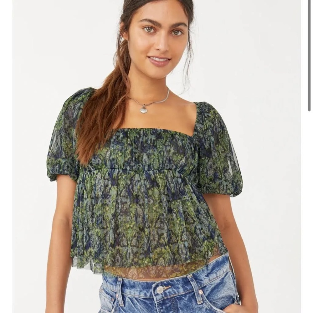💥NWT💥 FREE PEOPLE. Penelope puff sleeve cropped top. Sz Med
